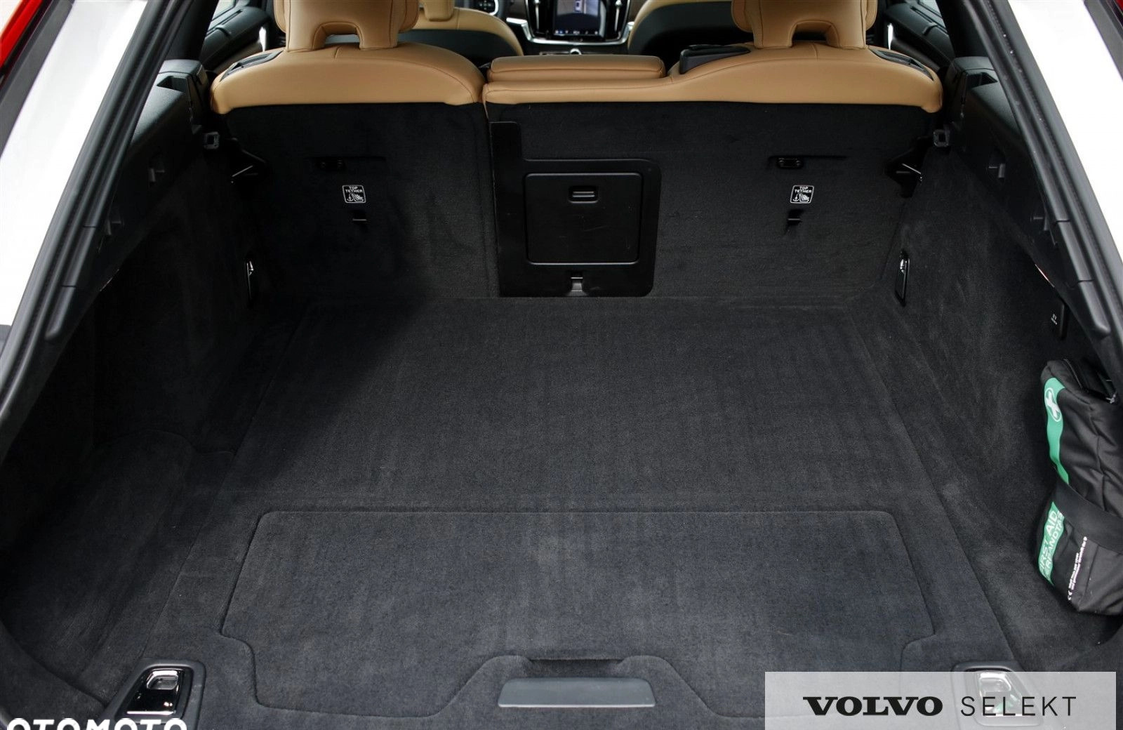 Volvo V90 Cross Country cena 325000 przebieg: 14000, rok produkcji 2023 z Tychy małe 704
